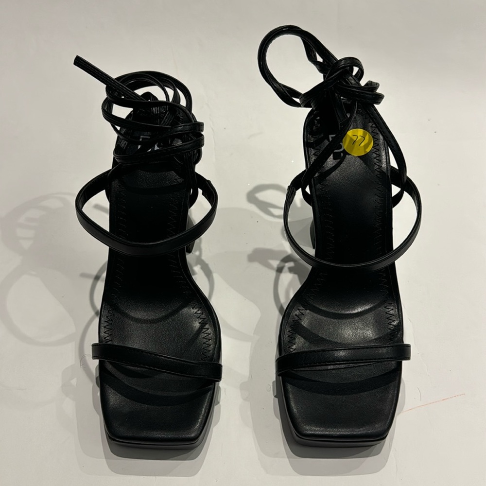 BP NWT Neta Strappy Platform Sandals in Black - Picture 2 of 7